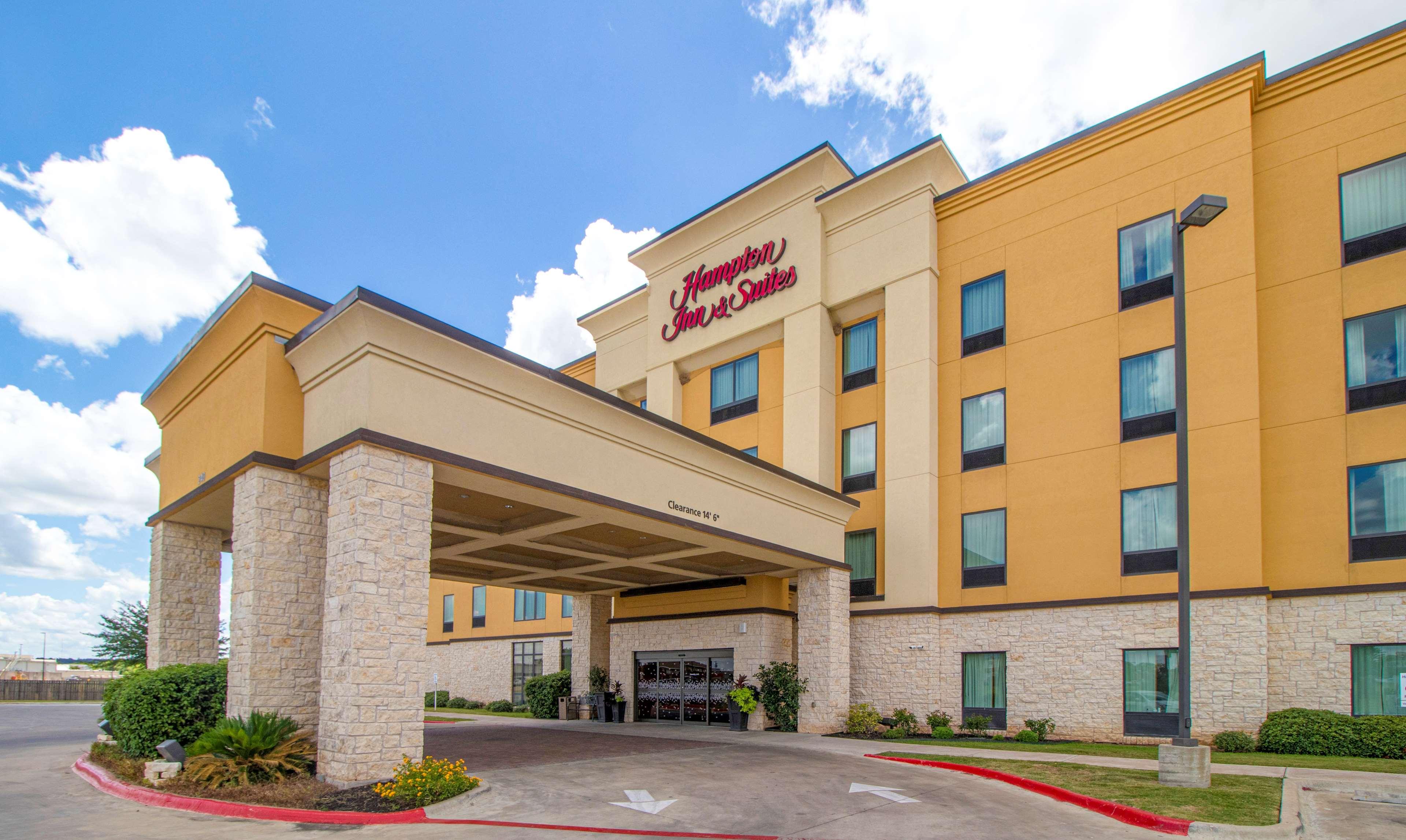 Hampton Inn & Suites Bastrop Ngoại thất bức ảnh