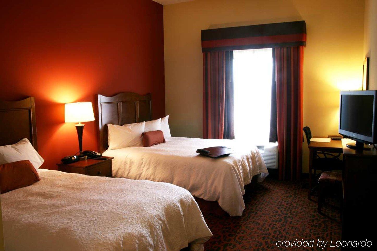 Hampton Inn & Suites Bastrop Phòng bức ảnh