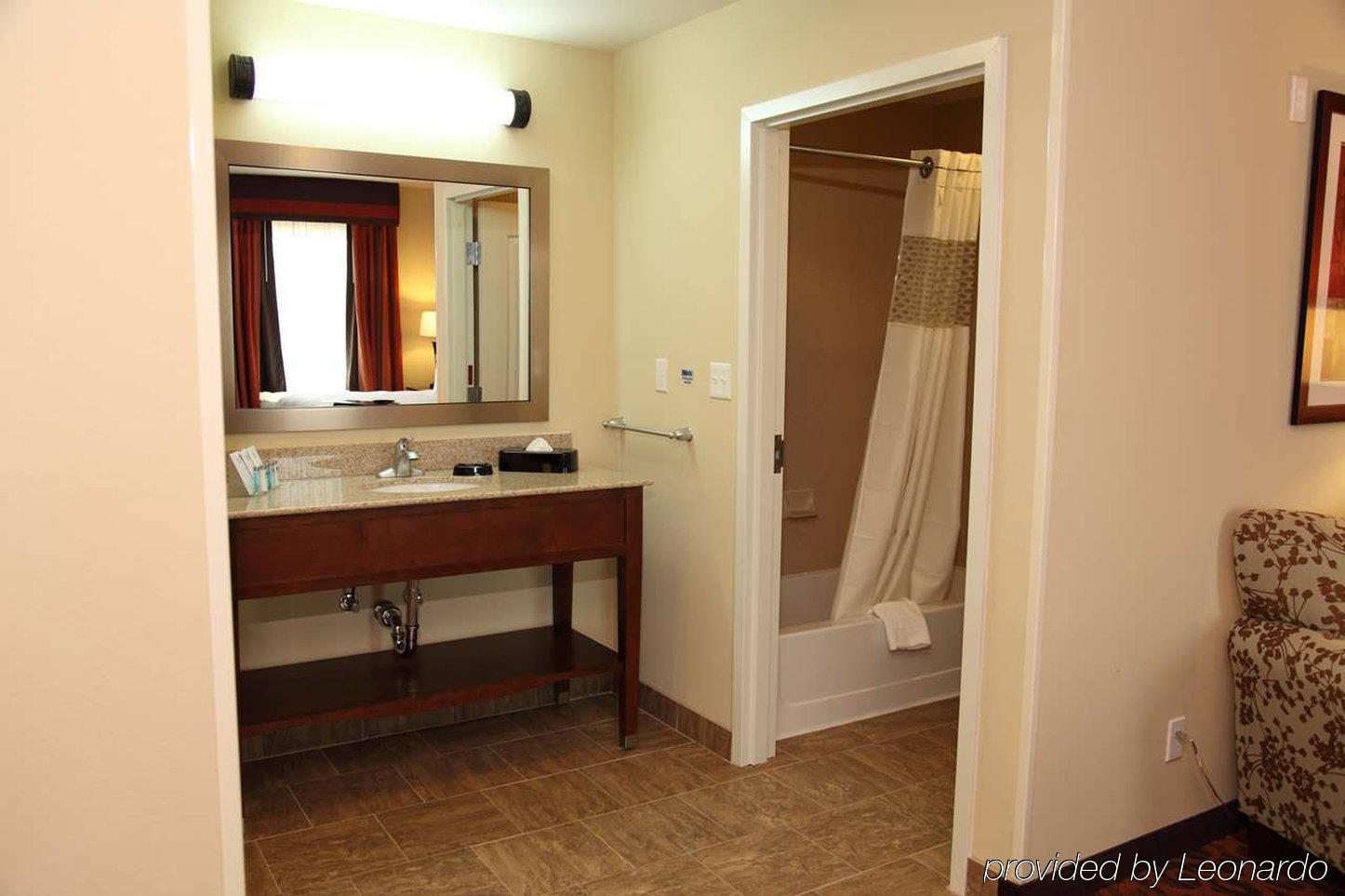 Hampton Inn & Suites Bastrop Phòng bức ảnh